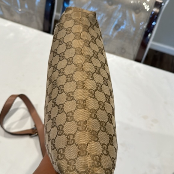 Authentic Gucci crossbody bag - Picture 6 of 16